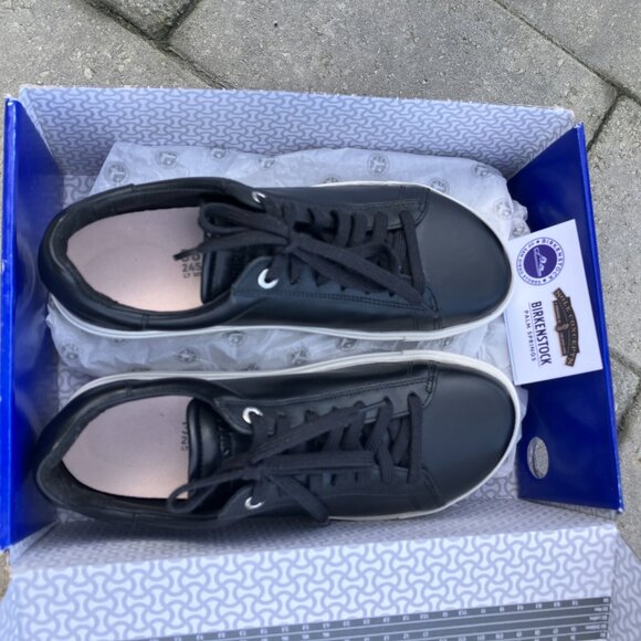 Birkenstock black sneaker, essentially new, size 38, super comfortable - Picture 2 of 8